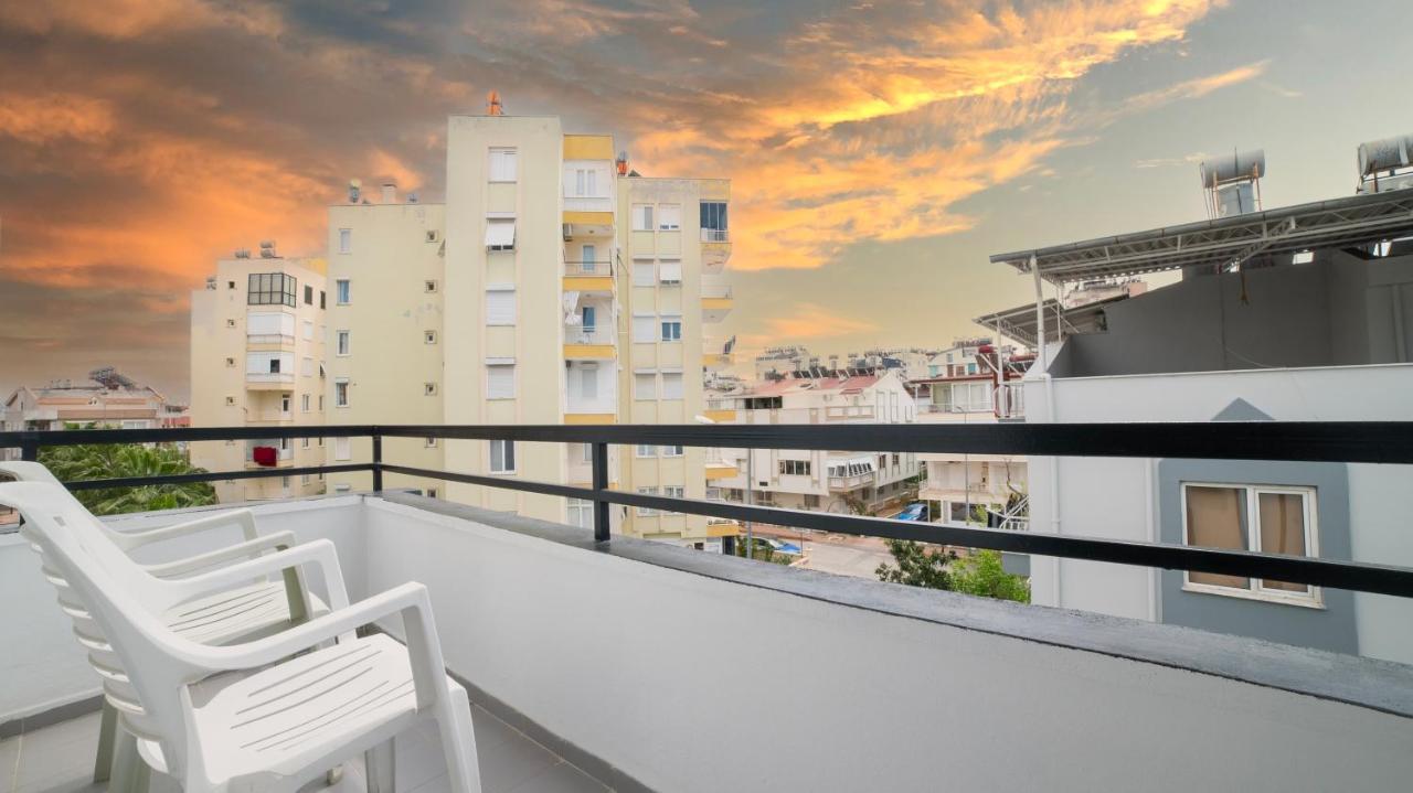 Kafkas Hotel Анталия Екстериор снимка